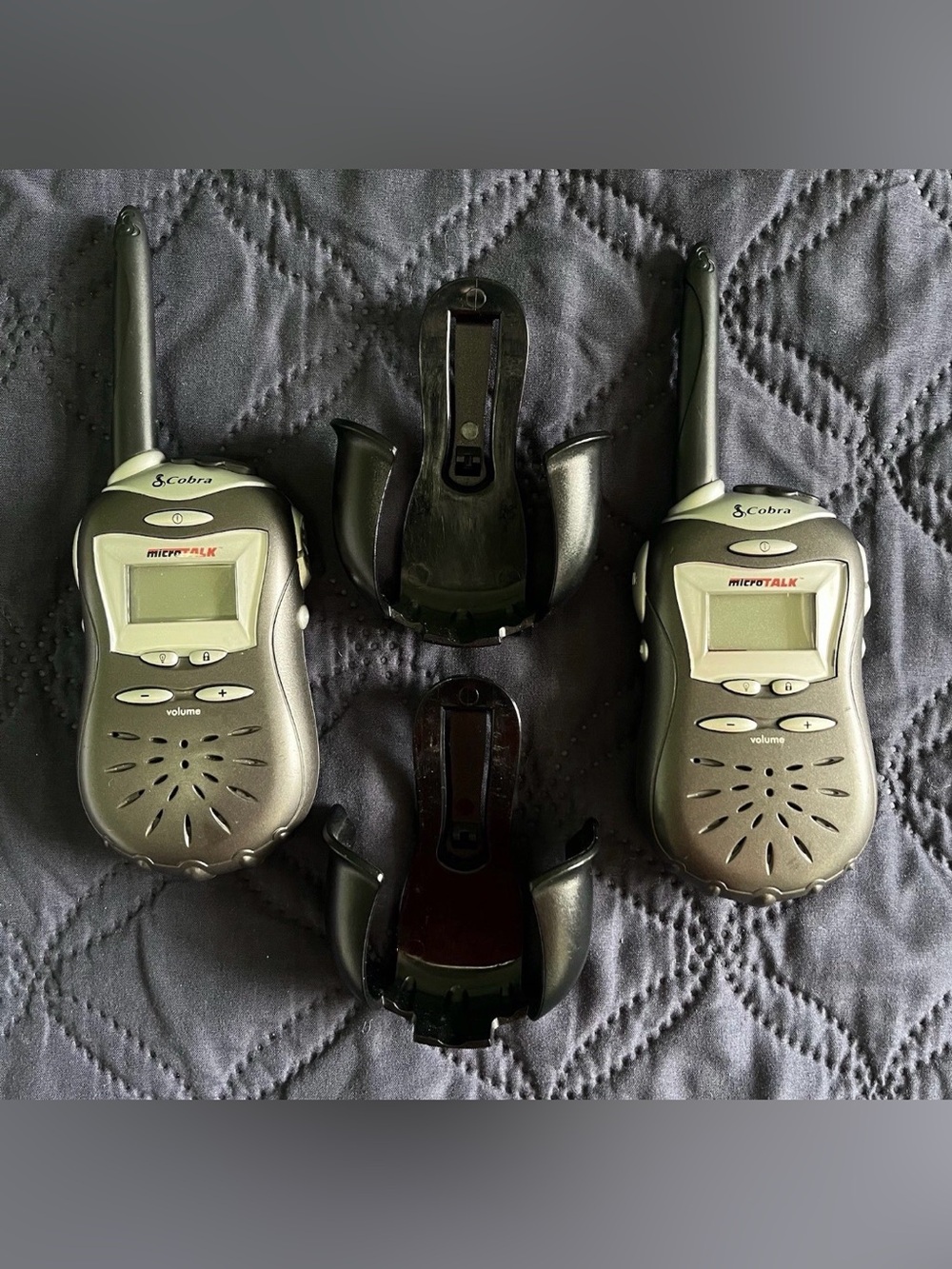Cobra MicroTalk 2-Mile Portable Handled Two Way Radio Walkie Talkie Set Untested